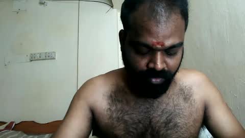 indianhairyguy23 online show from July 14, 1:47 pm