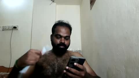indianhairyguy23 online show from July 20, 2:31 pm