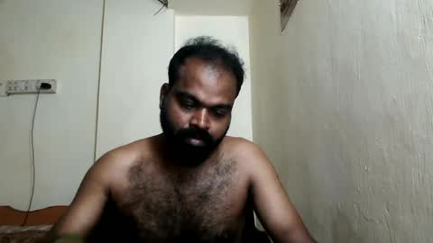 indianhairyguy23 online show from July 20, 3:37 pm