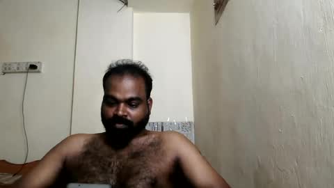 indianhairyguy23 online show from July 20, 8:34 pm