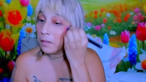 indianroxy27 online show from August 8, 8:58 am