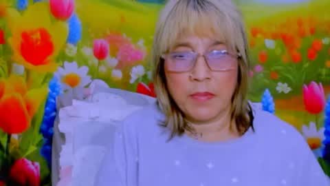 indianroxy27 online show from August 10, 10:33 pm