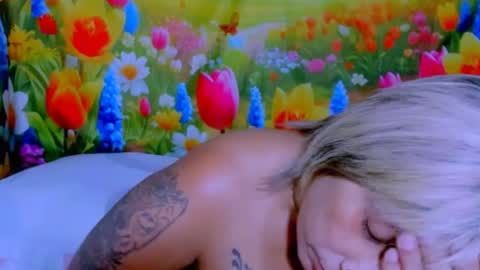 indianroxy27 online show from August 13, 6:16 am
