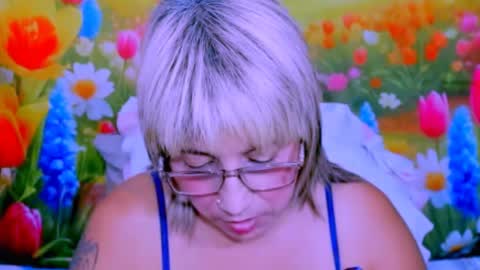 indianroxy27 online show from August 14, 7:06 pm