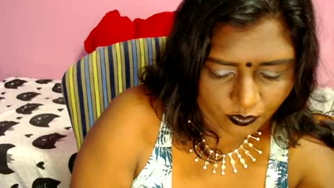 indiansin22 online show from June 14, 7:44 pm