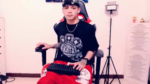 matias online show from June 25, 12:02 am