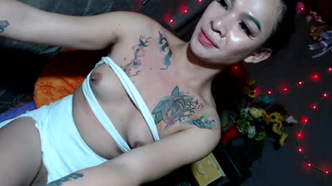Mae online show from August 11, 1:29 am