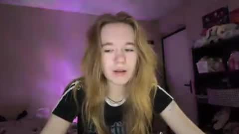 Sofia online show from July 18, 7:48 pm
