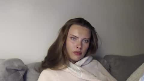 Sweet girl online show from April 30, 9:29 pm
