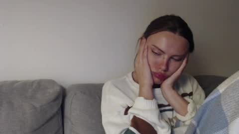 Sweet girl online show from June 11, 8:37 pm