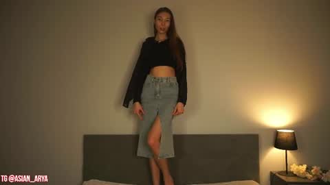 Luna and Dior online show from July 28, 9:21 pm