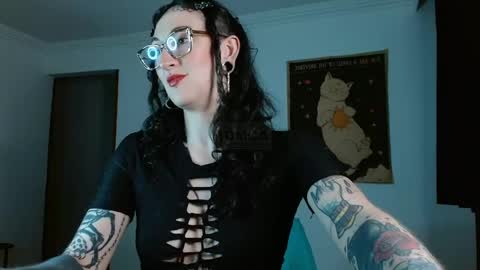 inked_val online show from May 30, 1:30 am