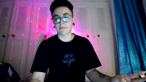 lyan onlyfans n linda online show from July 17, 2:55 am