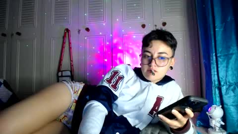 lyan onlyfans n linda online show from July 18, 3:40 am