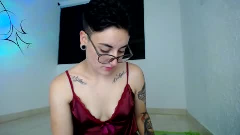 lyan onlyfans n linda online show from August 6, 1:15 am