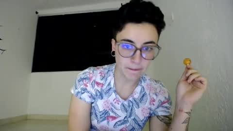 lyan onlyfans n linda online show from August 12, 3:31 am