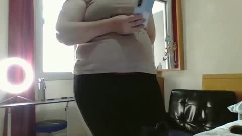 inna46_ online show from May 17, 1:56 pm
