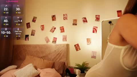 Mila Reef online show from August 12, 1:08 am