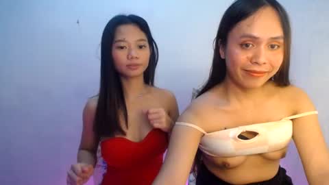 innocent_jonaxx online show from August 15, 4:49 am