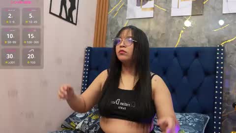innocenthazel online show from August 9, 8:10 pm
