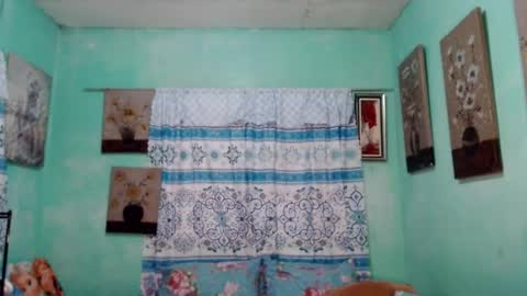 inocent_joy online show from August 2, 2:18 am