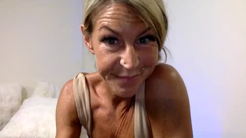 Insatiablekate online show from August 2, 12:28 am