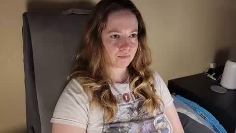 Faye online show from August 3, 4:52 am
