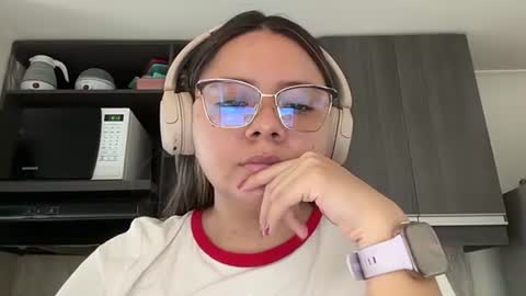 Iris 3 online show from August 18, 2:23 pm
