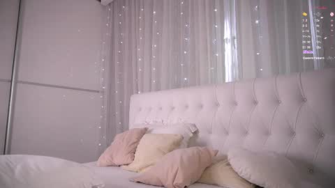Ellie online show from August 10, 8:27 am