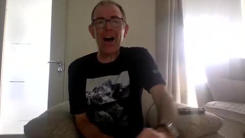 inthemood63 online show from June 6, 5:19 pm