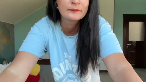 iracherrynow online show from August 12, 9:11 am