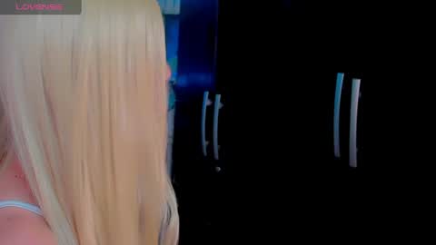 irina_lechera_ online show from August 6, 8:52 pm