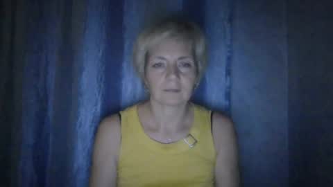 irinaa x online show from August 4, 10:40 pm