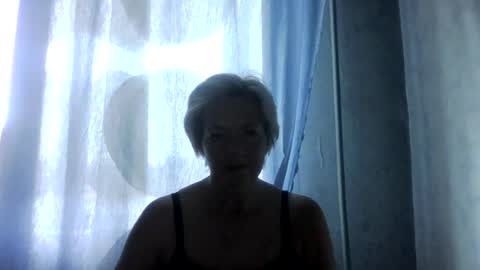 irinaa x online show from August 9, 4:57 am