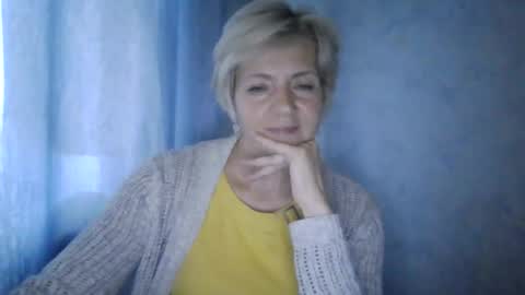 irinaa x online show from August 10, 2:13 am