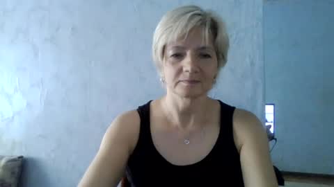 irinaa x online show from August 12, 8:27 am