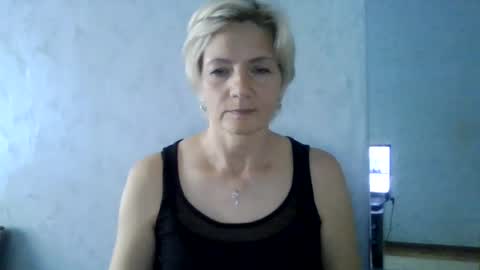 irinaa x online show from August 12, 10:39 am