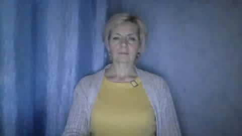 irinaa x online show from August 14, 2:04 am