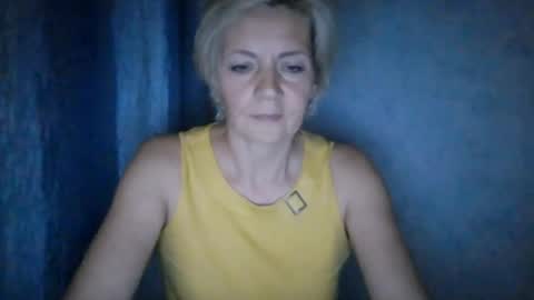 irinaa x online show from August 15, 8:35 pm