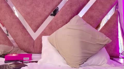 Irina Shidou online show from August 7, 8:14 am