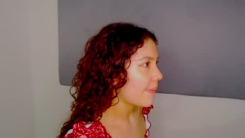 Instagram iris caprice online show from August 15, 2:48 am