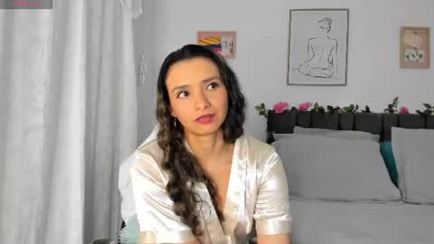 Maria online show from August 12, 6:43 pm