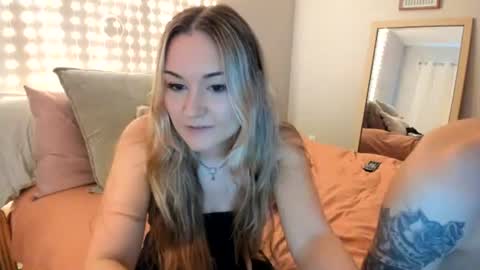 Iris 3 online show from July 24, 2:47 am