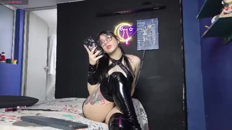 Camilla online show from August 15, 12:36 am
