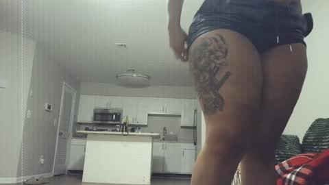 Iris Blunt online show from August 6, 4:44 am