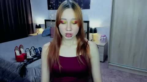 IrisDew online show from July 26, 5:29 pm