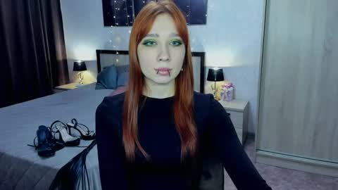IrisDew online show from August 13, 1:58 pm