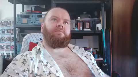 twitter theirishman205 online show from August 7, 1:22 pm