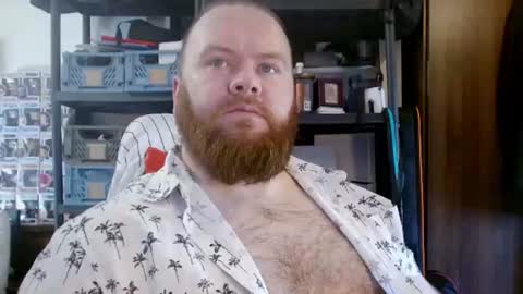 twitter theirishman205 online show from August 7, 2:28 pm