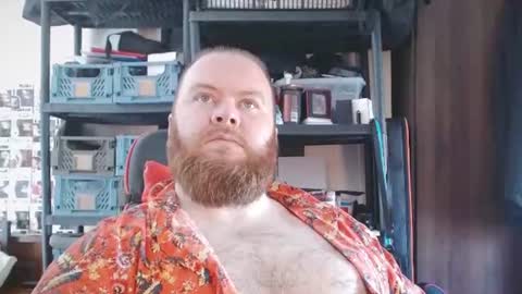 twitter theirishman205 online show from August 14, 11:47 am